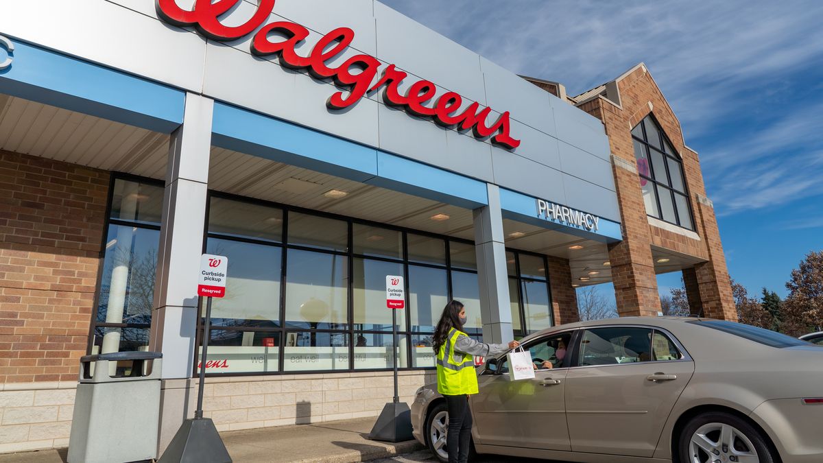 Walgreens revamps its app.